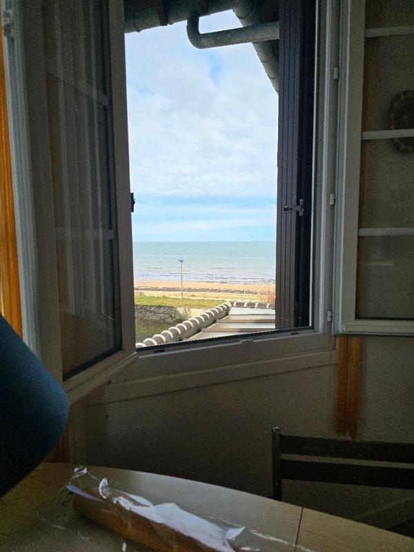 Appartement Front De Mer Vue Mer 3 Personnes + 1 Bebe Hermanville-sur-Mer Esterno foto